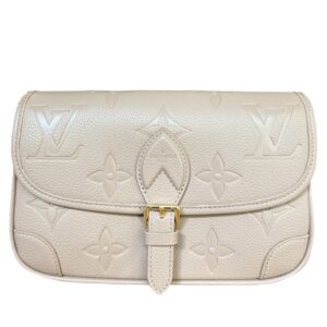 Bolso de hombro beige