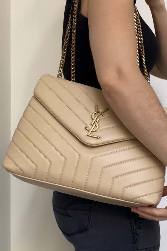 Bolso Puffer acolchonado beige - Image 9